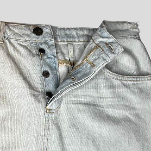 NWT One Teaspoon Brando Denim Mini Skirt Womens 32 11/12 Lightwash Barely Blue - Picture 8 of 15